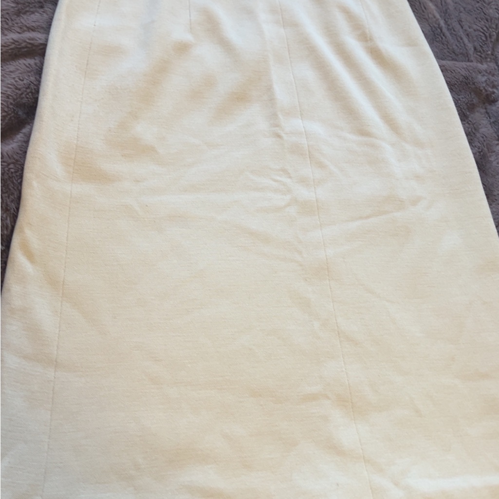 Hanro Cream Skirt 100 Virgin Wool Made In Switzerland